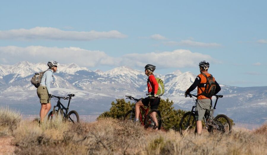 Moab: Dead Horse Point Singletrack Mountain Biking Tour - Why Dead Horse Point works so well by mountain bike