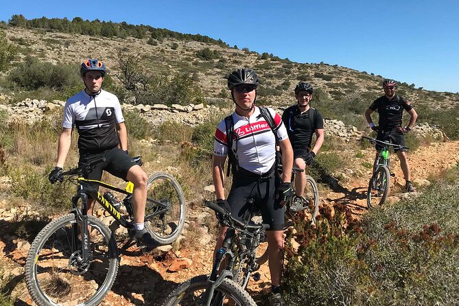 Mountain Bike Tour Font de la Mata - Getting set up with Michael and the Trek Remedy