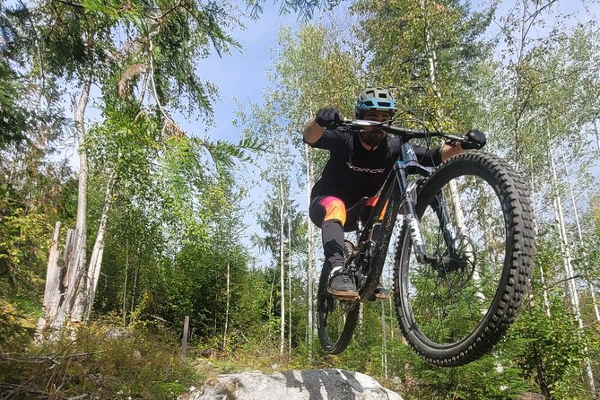 Mountain Biking in Wells Gray - The four-hour ride: from easy routes to blue and black trails