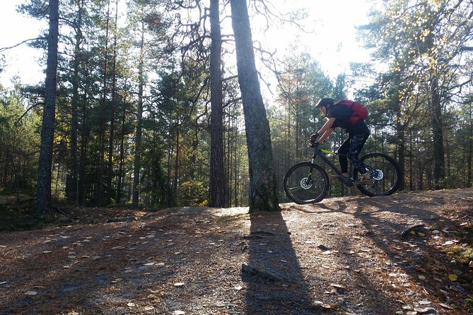 Mountain Biking Small-Group in Stockholm Forests for Beginners - How difficult is this beginner mountain-bike tour?