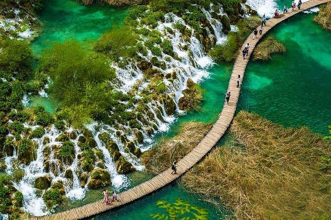 Mountain biking tour Lukomir Visocica Boracko lake - From Konjic to the first rough road