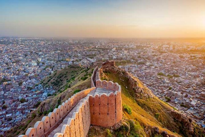 Nahargarh Cycle Tour in Jaipur - The climb through the Aravalli Hills