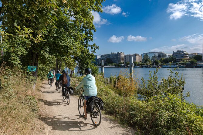 Nature electric bike ride from Paris to Versailles - Leaving Paris by e-bike instead of by train