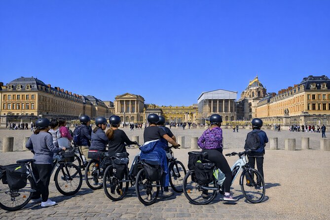 Nature electric bike ride from Paris to Versailles - Saint-Cloud: royal parkland and a Paris panorama