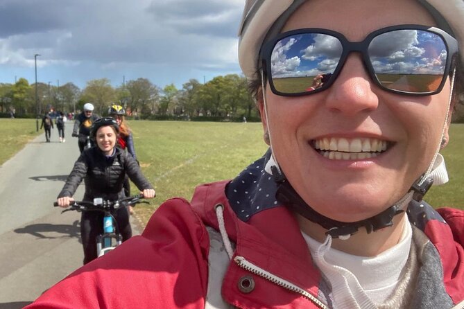 Newcastle Cycling Tour - Starting beside the Tyne at The Cycle Hub