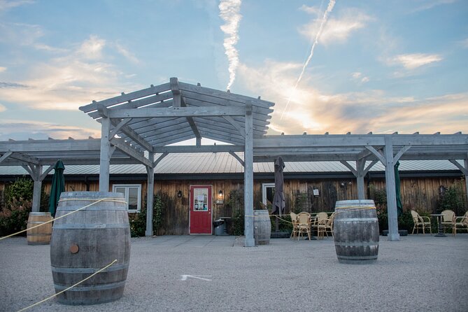 Niagara-on-the-Lake Cycle and Wine-Tasting Tour with Optional Lunch - What the price includes at $93.12