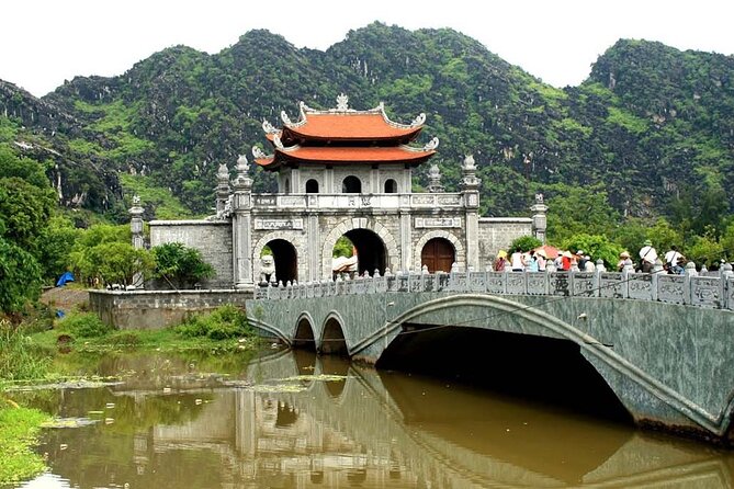 Ninh Binh 1 day trip with Hoa Lu- Tam Coc boat & Cycling village - Who should book this experience