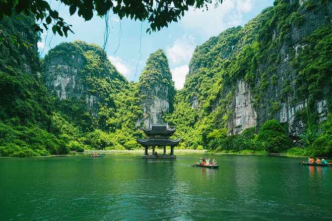 Ninh Binh Day Trip: Hoa Lu-Trang An/Tam Coc-Mua Cave-Cycling-Boat - Is $43 good value?