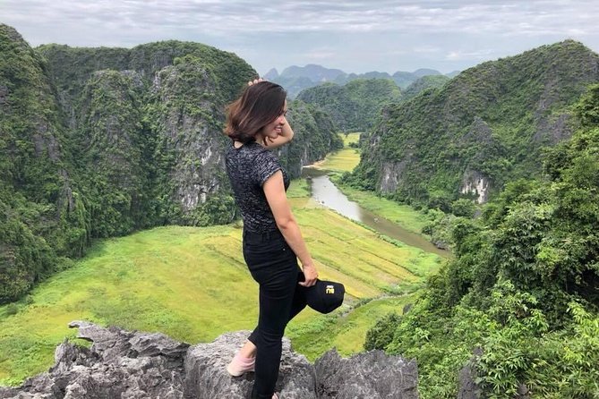 Ninh Binh - Hoa Lu - Trang An - Mua Cave Day Trip: Boat trip, Hiking & Cycling - Hoa Lu and the dynasties that shaped Vietnam