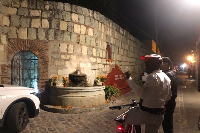 Oaxaca city bike ride - History & traditions - El Llano and a traditional nieve