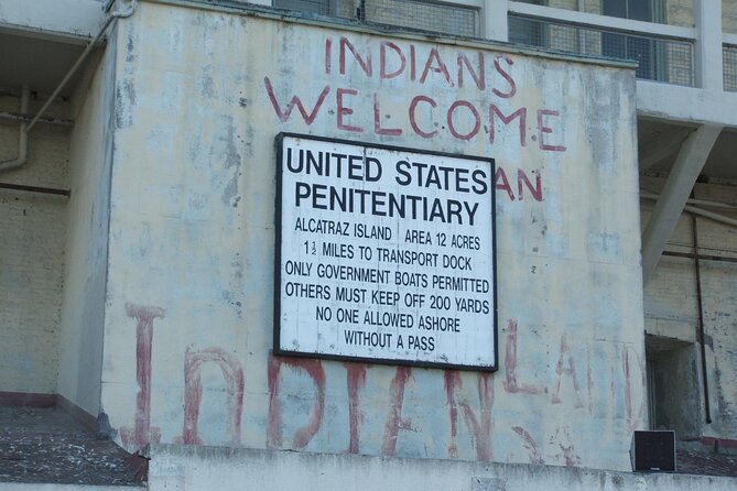 Official Alcatraz Tour and Golden Gate Bridge Bike Ride - Practical booking advice for Pier 33 and Bike & View