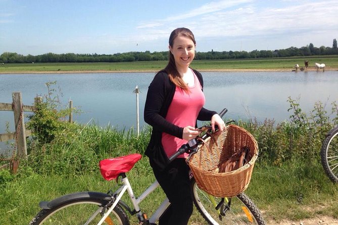 Oxford Scenic Cycle Tour- 2 persons minimum summer season - A guide-led ride with room for conversation