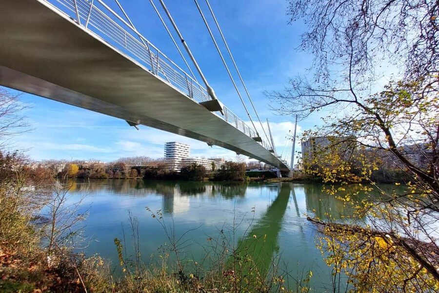 Panoramic Toulouse, e-bike ride, and cable car - Who should book this experience