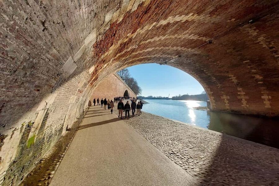 Panoramic Toulouse, e-bike ride, and cable car - Is $64 a fair price?