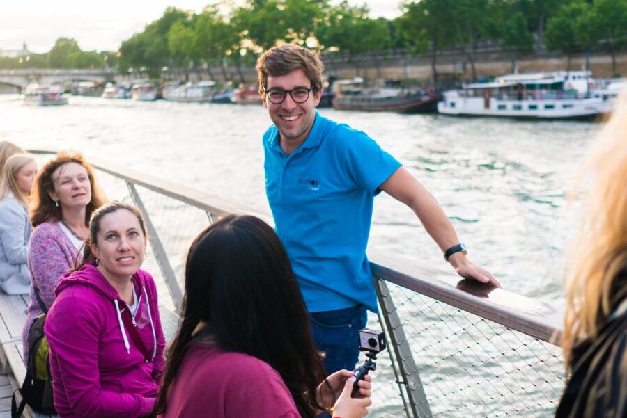 Paris: Evening Bike and Boat Tour - Setting out from Place Saint-Michel
