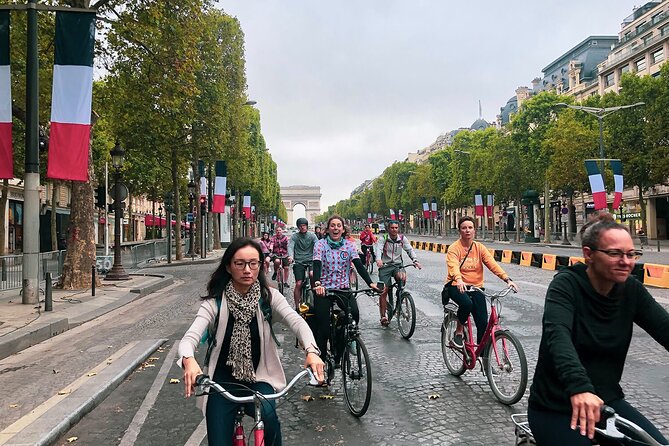 Paris Tour de France Bike Ride - Reaching the Eiffel Tower and saving breakfast for last