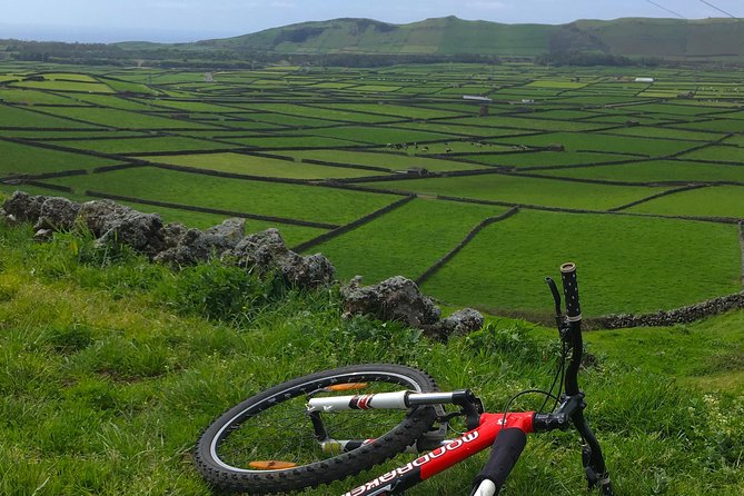 Patchwork e-Bike Ride - Who will enjoy this Terceira bike tour?