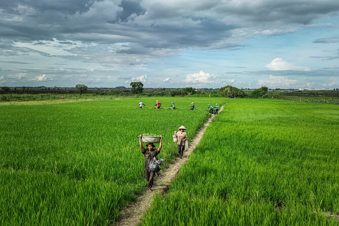 Phnom Penh Bike & Boat Sunset Tour / E-Bike Available - What the $55 Price Covers