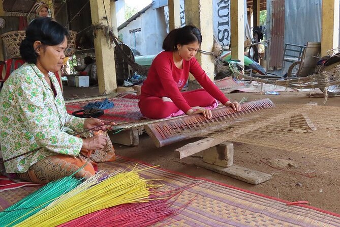 Phnom Penh Countryside Cycle Tour - Cycling through farms, paddies, and lotus ponds