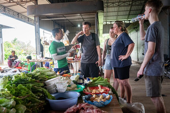 Phnom Penh Silk Island Bike Tour/ E-Bike or Tuk Tuk - What the guides add to the ride