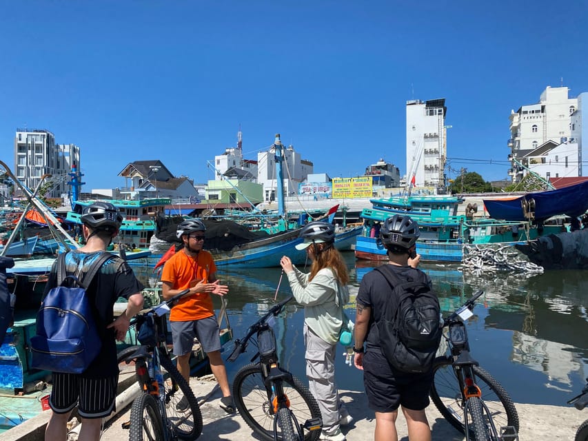 Phu Quoc: Morning Cycling Tour with Local Guide - Coffee and free time at Phu Quoc Beach