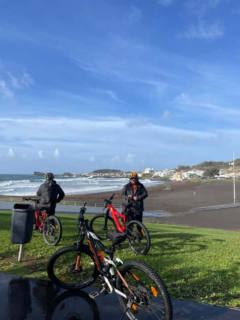 Ponta Delgada: E-Bike Cycling Tour - Market life at Mercado da Graça