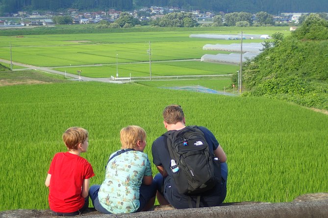 Private Afternoon Cycling Tour in Hida-Furukawa - A guide makes the quiet sights meaningful