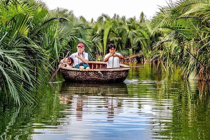 Private Da Nang Countryside Cycling Tour - A close look at Hoa Bac family life