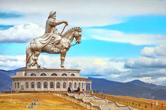 Private Full-Day Cycling Tour from Ulaanbaatar - The easy roll across the open valley