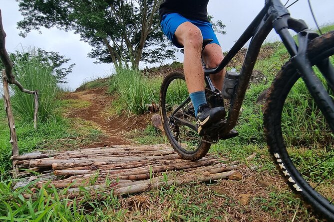 Private Mountain Biking Experience in the Wild South of Mauritius - Equipment and comfort at the Rider Café