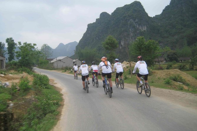 Private Tour: Hoa Lu and Tam Coc Boat and Bike Day Trip from Hanoi - Cycling through Ninh Binh’s rice country