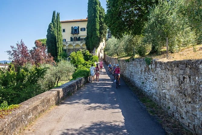 Private Tuscany Cycling Tour from Florence - Food stops that make the ride feel local