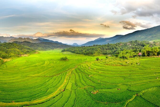 Pu Luong 3-Day Adventure: Trekking, Cycling & Local Cooking Class - The long road from Hanoi or Ninh Binh