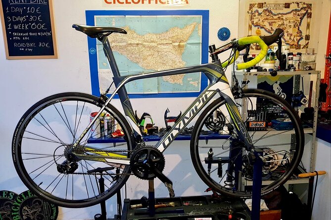 Rent a Carbon or Aluminum Road Bike in Sicily - Starting with a proper road bike in Palermo