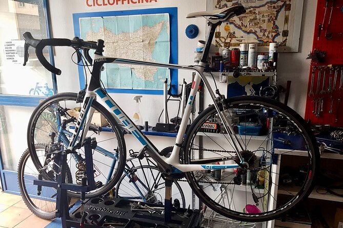 Rent a Carbon or Aluminum Road Bike in Sicily - Getting out of Palermo and onto the open road