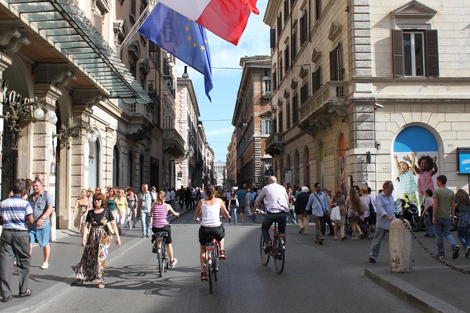 Rome Highlights Bike Tour 3 Hour City Cycling Experience - What the guide adds to the ride