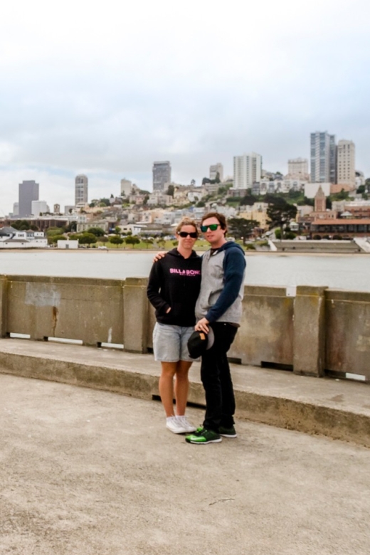 San Francisco: Golden Gate Bridge to Sausalito Cycling Tour - Fort Point and the approach to the Golden Gate Bridge