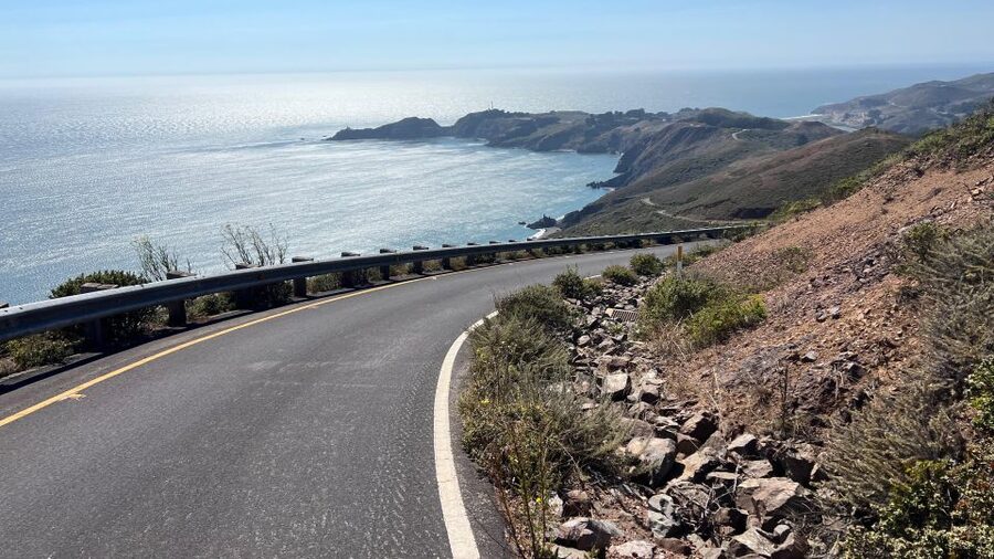 San Francisco: Marin Headlands Gravel Biking Tour +GG Bridge - Crossing the Golden Gate by Bicycle
