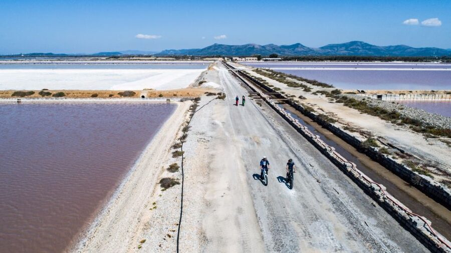 Sant'Antioco: Guided E-Bike Excursion at Sunset - Flamingos, lagoon birds, and the right expectations