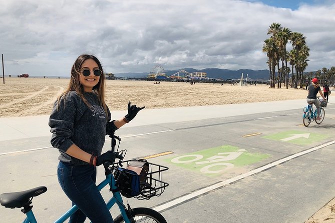 Santa Monica and Venice Beach Bike Adventure Tour - Abbot Kinney Boulevard and local food tips