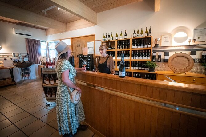 Self-guided E-bike cycle tour with private wine tasting - A relaxed ride along the Great Taste Trail