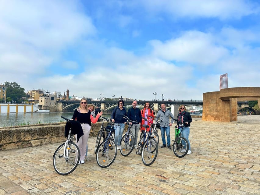 Seville: Dutch Cycling Highlights Tour with local guide - Starting behind the Jardines de Murillo