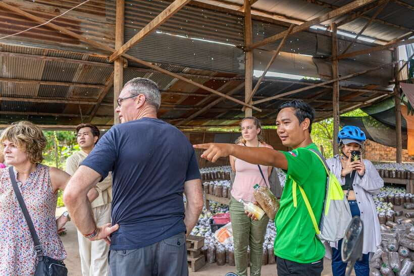 Siem Reap: Countryside Sunset Bike Tour / E-Bike or Tuk Tuk - What the $35 price covers