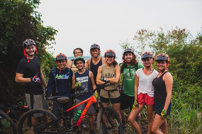 SINGLETRACK MOUNTAIN BIKE - Guided through the jungle - What the private format changes