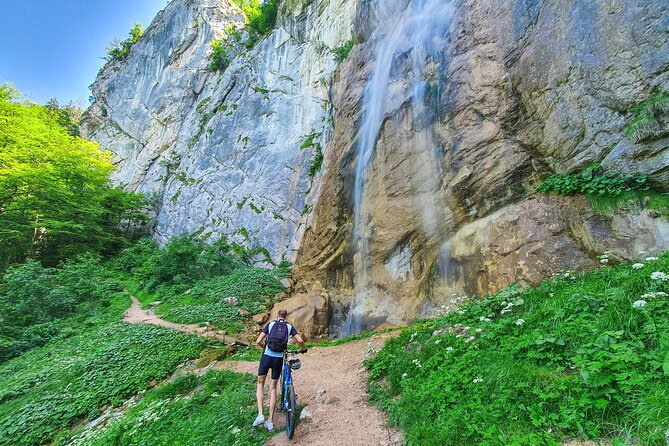 Skakavac Waterfall Mountain Biking Tour from Sarajevo MTB - Reaching Skakavac, the 98-Meter Reward