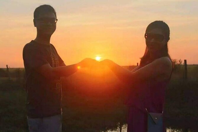 Small Group Sunset, Picnic & Countryside, Bike Tours - Local snacks, desserts, and small food stops