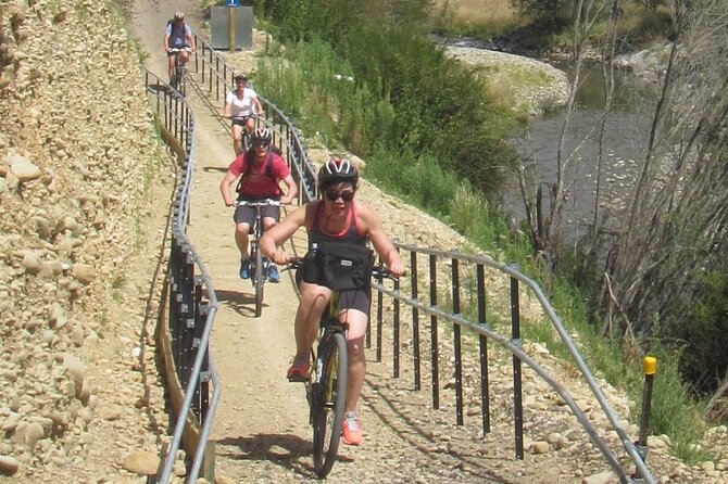 Spooners Tunnel to Nelson One Day Cycle Self Guided Tour - Riding through the Great Taste Trail