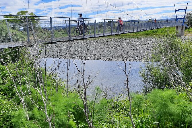 Spooners Tunnel to Nelson One Day Cycle Self Guided Tour - Wakefield and the first food break