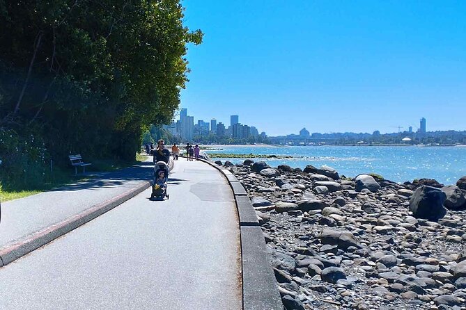 Stanley Park Bike Adventure with Lux Car Pick Up Affordable Easy - Brockton Point, Siwash Rock, and the shore