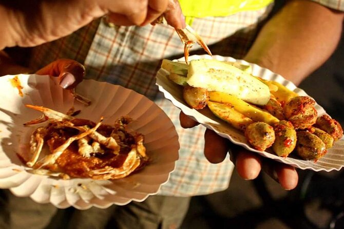 Streetfood Cycling Tour from Colombo - Galle Face Green is the starting line
